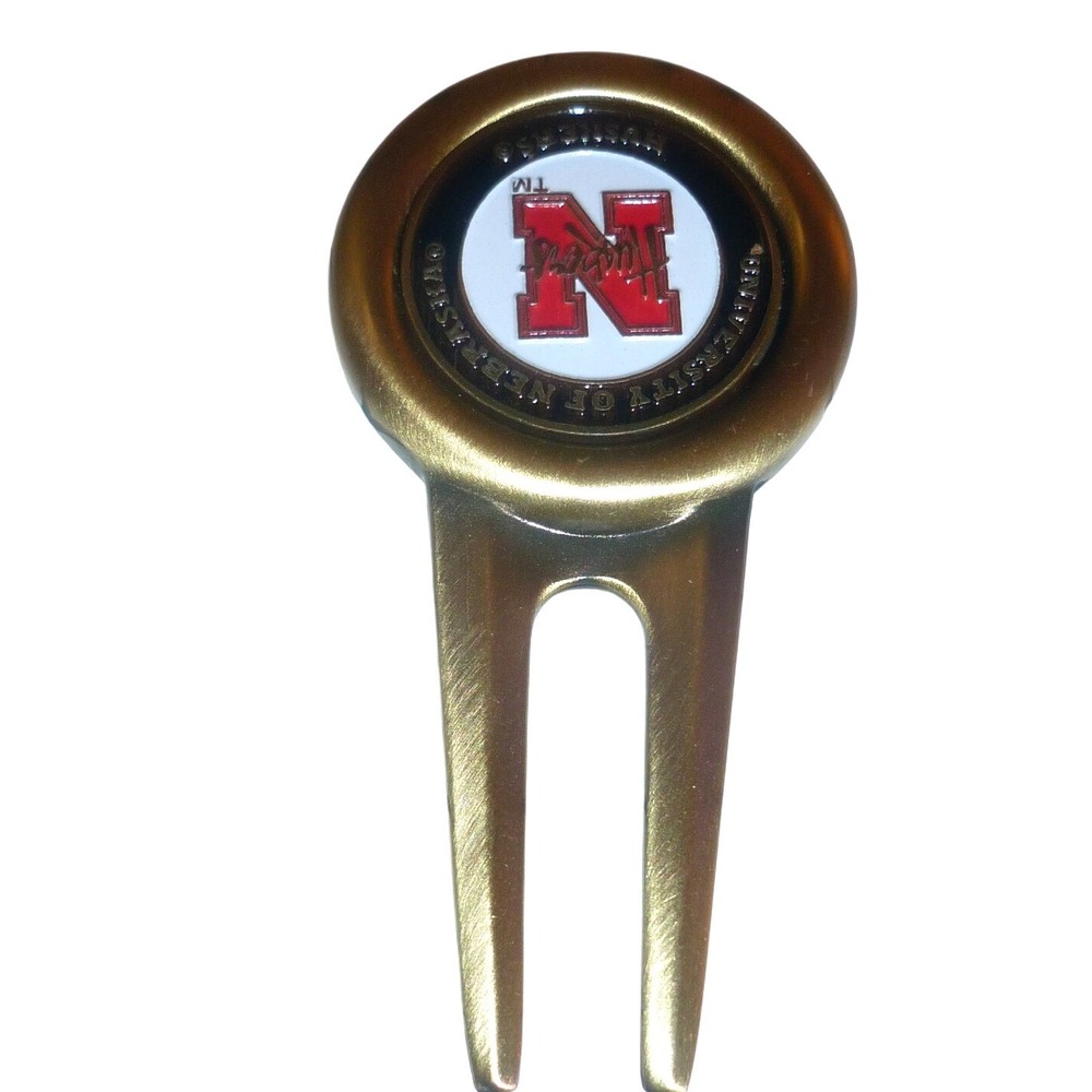 Nebraska Huskers Golf Divot Tool Gold Tone Metal Ball Marker NCAA 2.75in